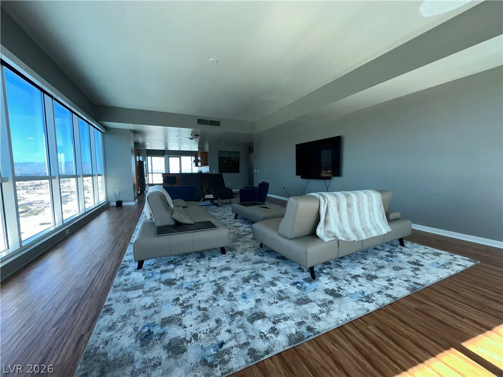 4575 Dean Martin, Las Vegas, NV 89103