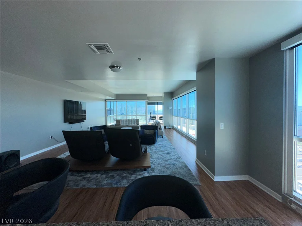 4575 Dean Martin, Las Vegas, NV 89103