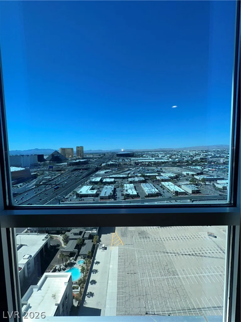 4575 Dean Martin, Las Vegas, NV 89103