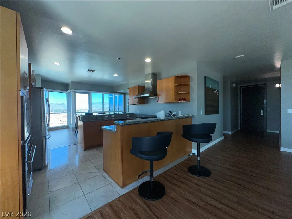 4575 Dean Martin, Las Vegas, NV 89103