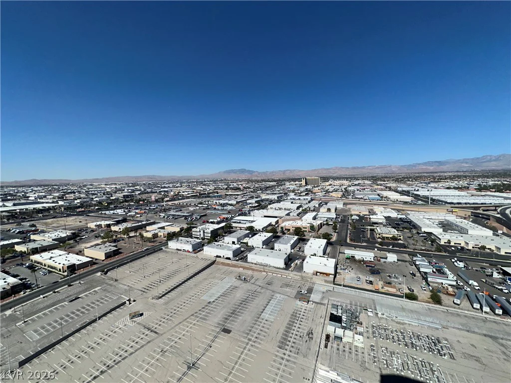 4575 Dean Martin, Las Vegas, NV 89103