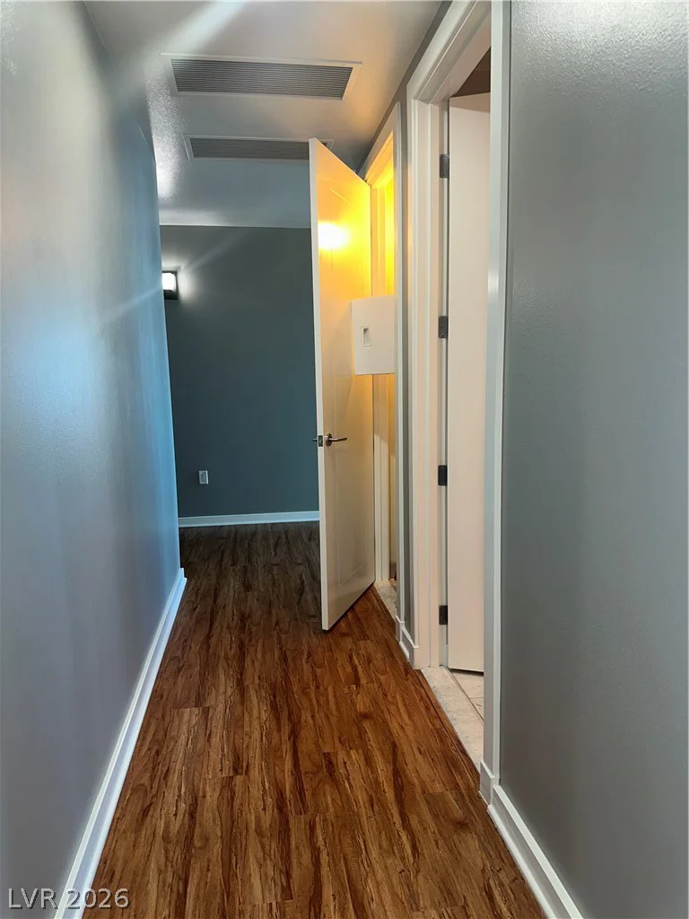 4575 Dean Martin, Las Vegas, NV 89103