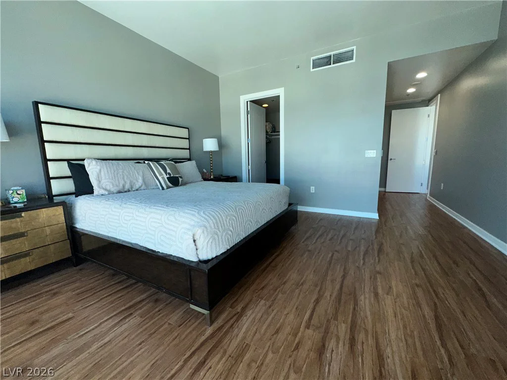 4575 Dean Martin, Las Vegas, NV 89103