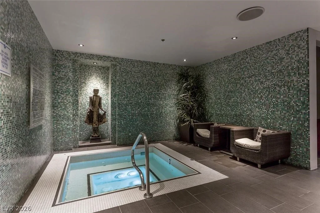 4575 Dean Martin, Las Vegas, NV 89103