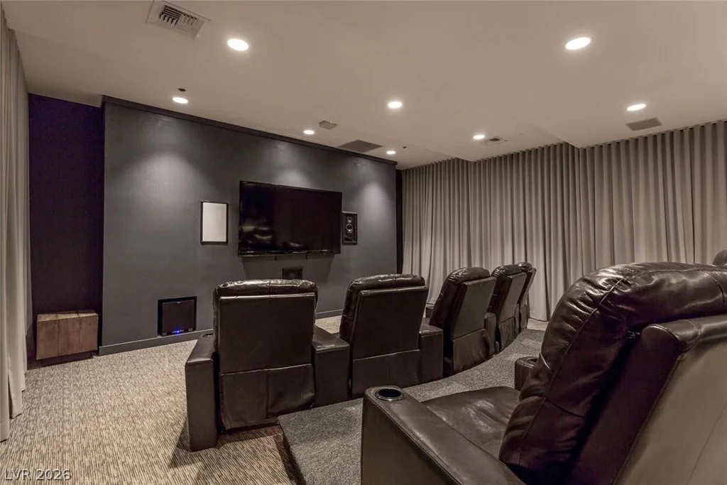 4575 Dean Martin, Las Vegas, NV 89103