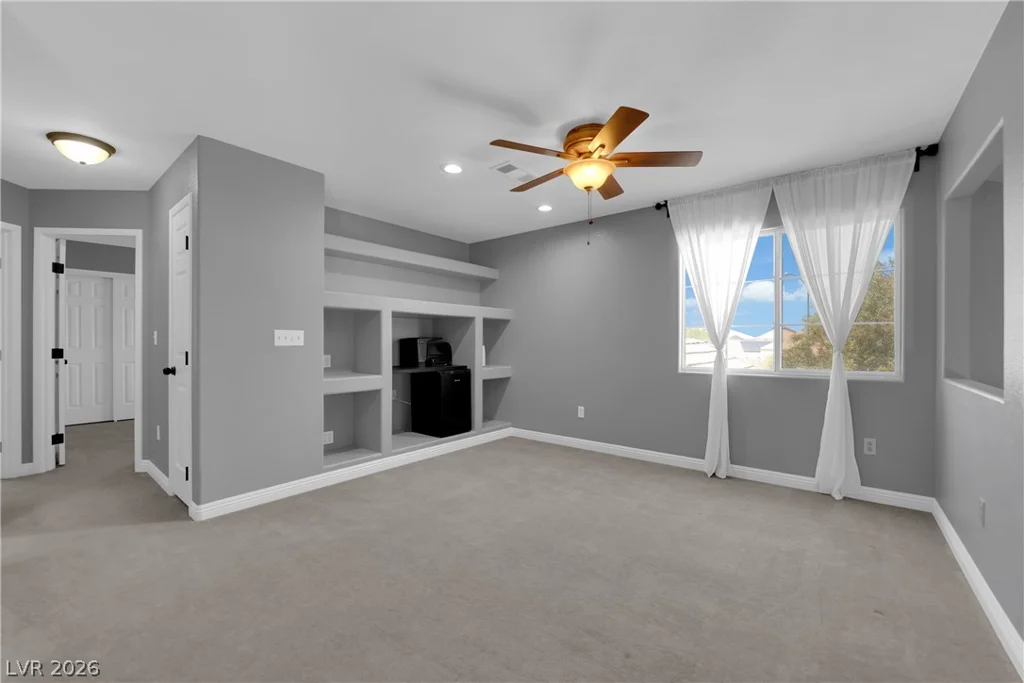825 Gleamstar, Las Vegas, NV 89123