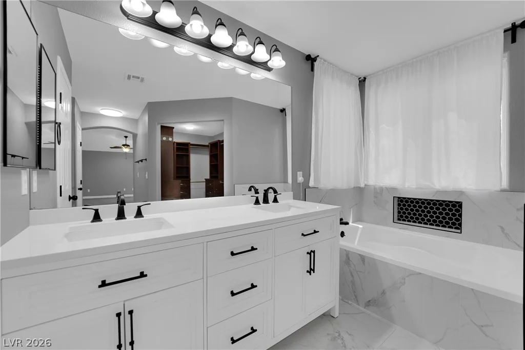 825 Gleamstar, Las Vegas, NV 89123