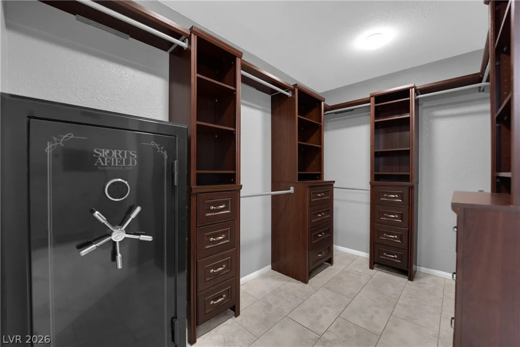 825 Gleamstar, Las Vegas, NV 89123
