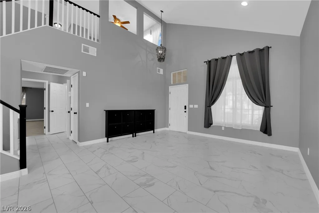 825 Gleamstar, Las Vegas, NV 89123