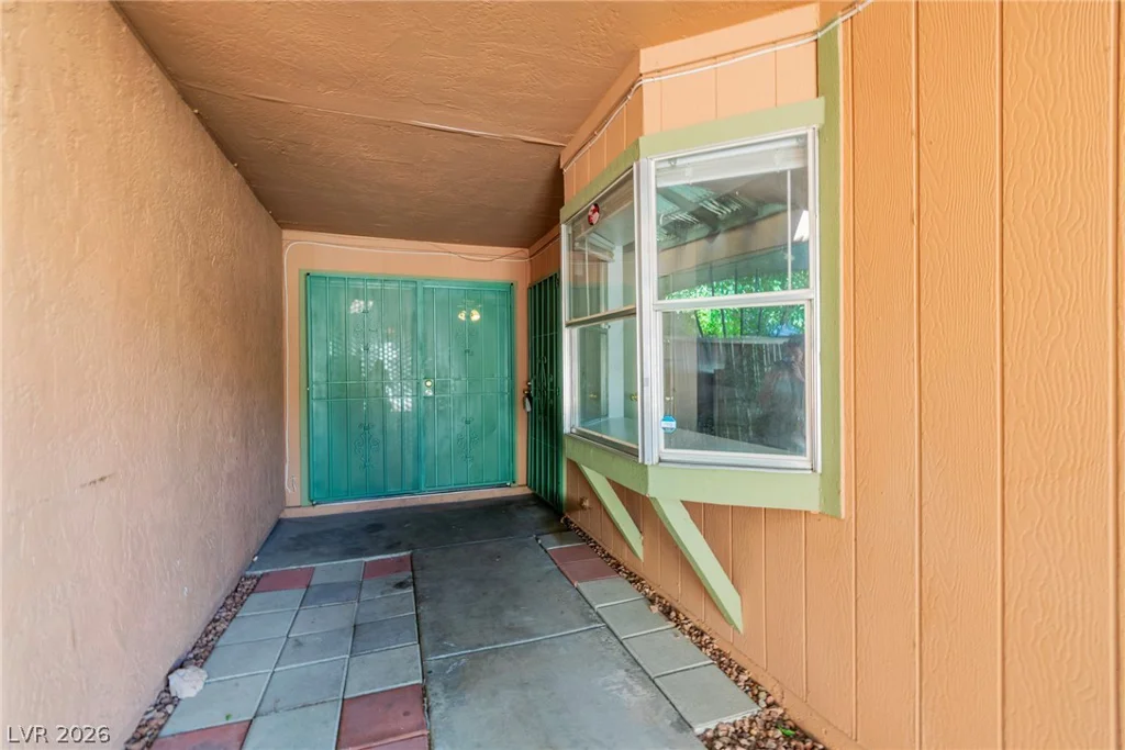 461 Lamb, Las Vegas, NV 89110