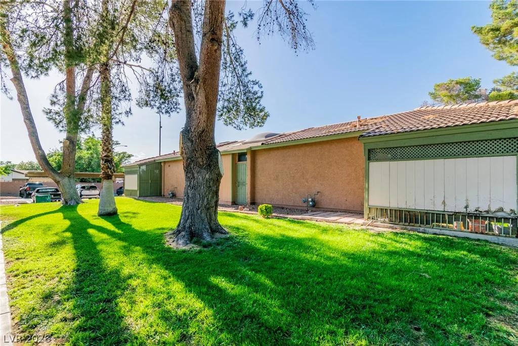 461 Lamb, Las Vegas, NV 89110