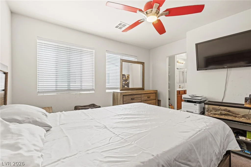 3620 Via Del Robles, Las Vegas, NV 89115