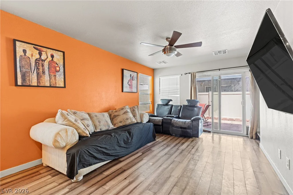 3620 Via Del Robles, Las Vegas, NV 89115