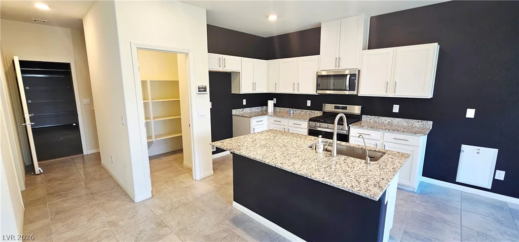 1774 Kylie River, North Las Vegas, NV 89084