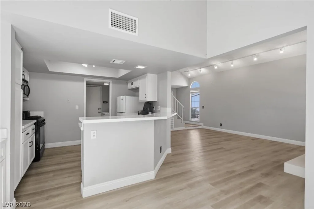 8912 Surf View, Las Vegas, NV 89117