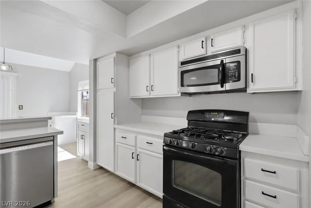 8912 Surf View, Las Vegas, NV 89117