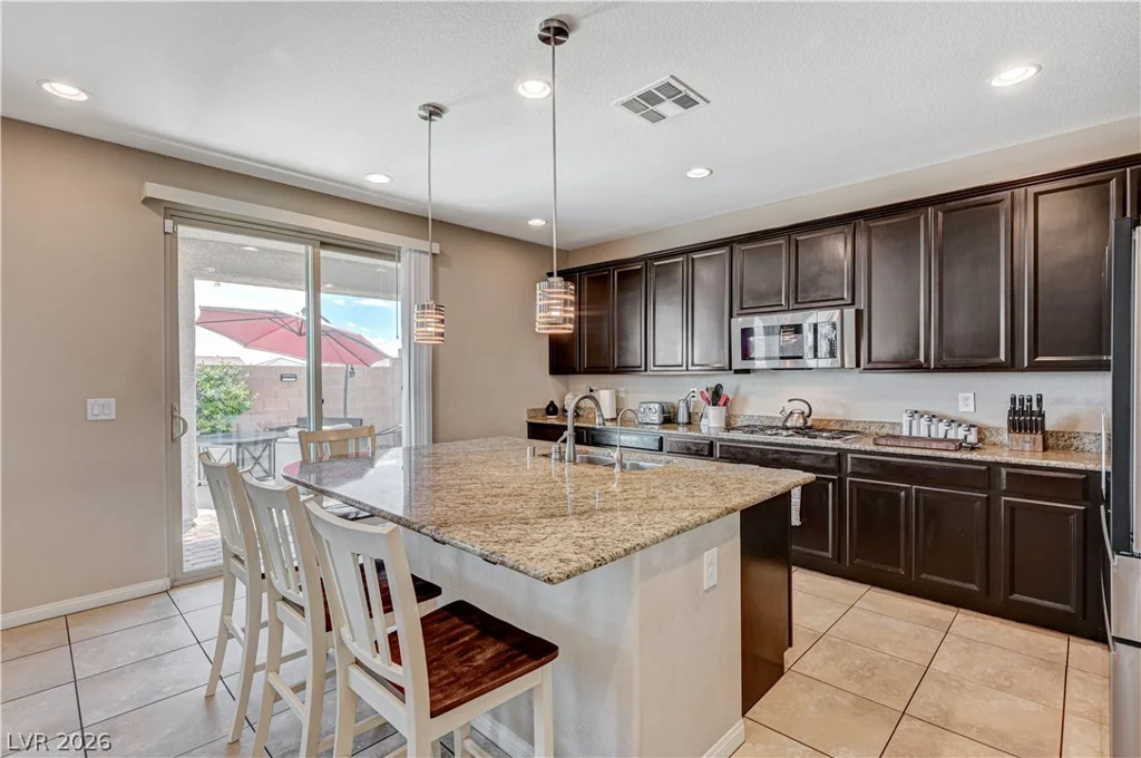 8026 Ponderosa Hill, Las Vegas, NV 89113
