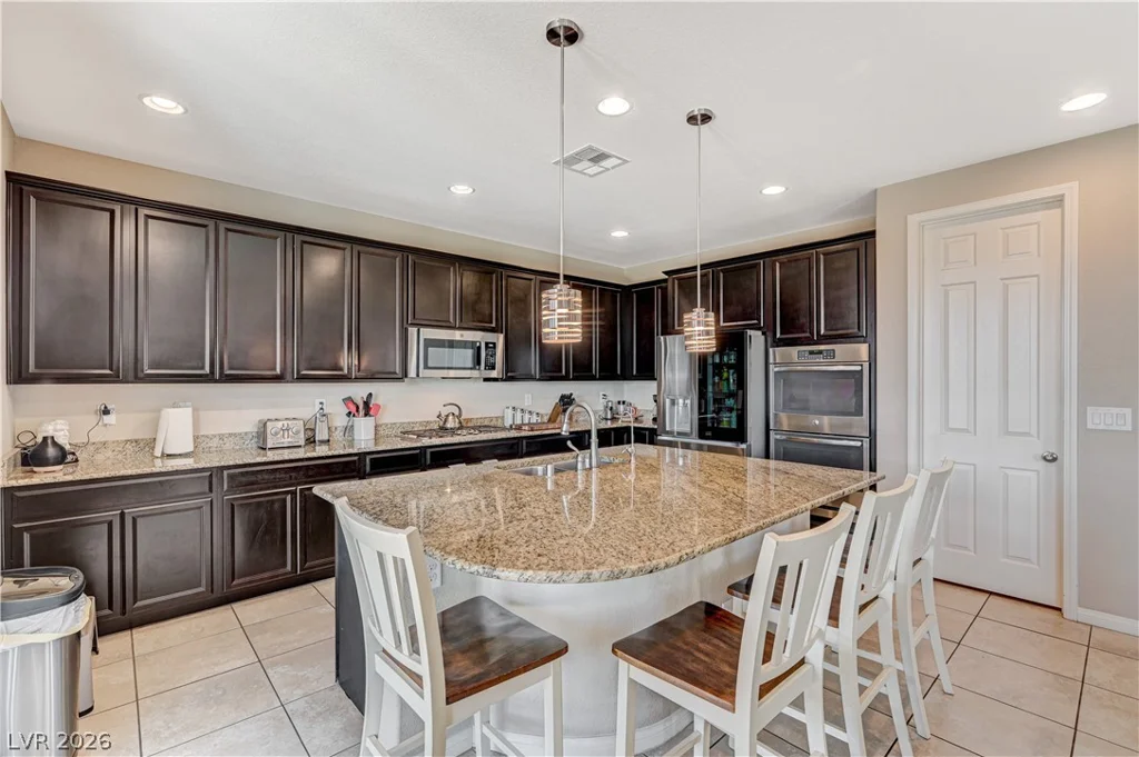 8026 Ponderosa Hill, Las Vegas, NV 89113