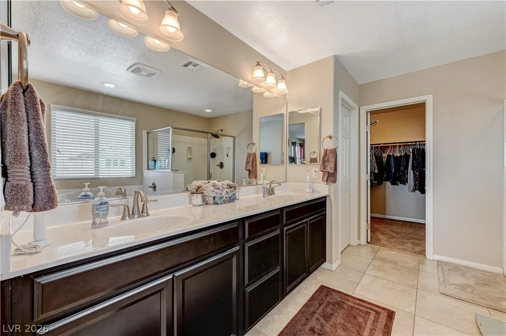 8026 Ponderosa Hill, Las Vegas, NV 89113