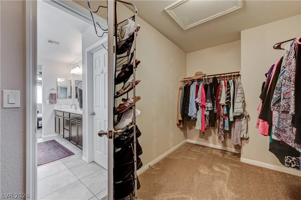 8026 Ponderosa Hill, Las Vegas, NV 89113