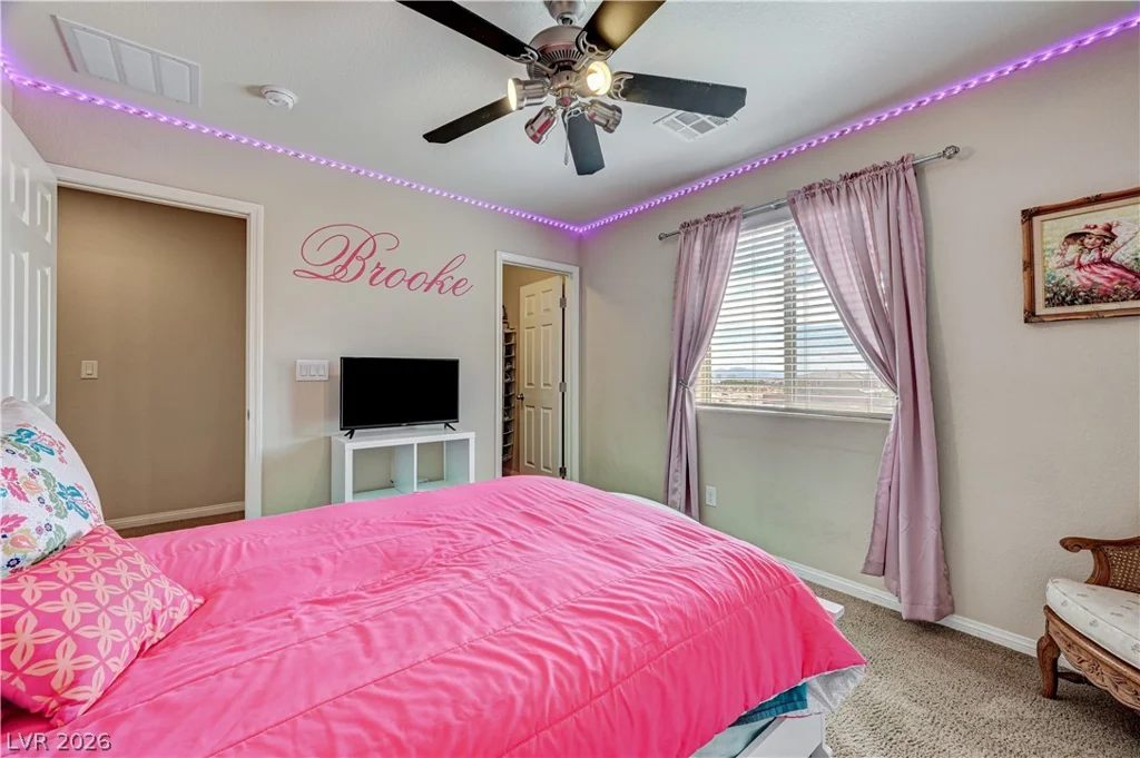 8026 Ponderosa Hill, Las Vegas, NV 89113