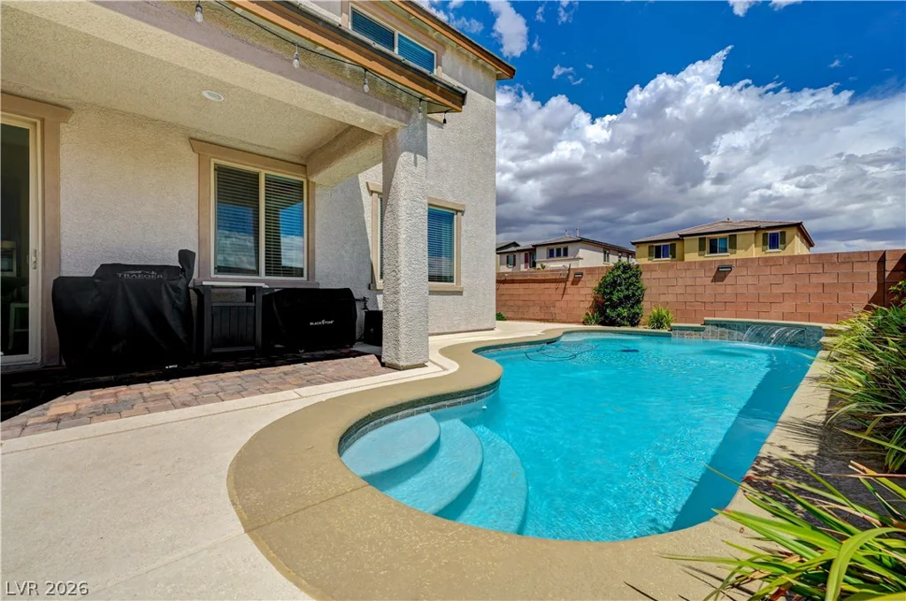 8026 Ponderosa Hill, Las Vegas, NV 89113