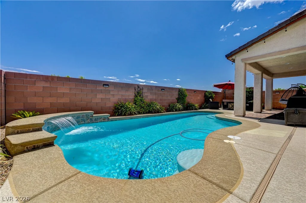 8026 Ponderosa Hill, Las Vegas, NV 89113