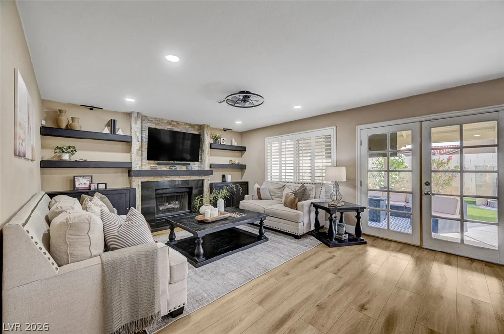 9421 Crown Vista, Las Vegas, NV 89117