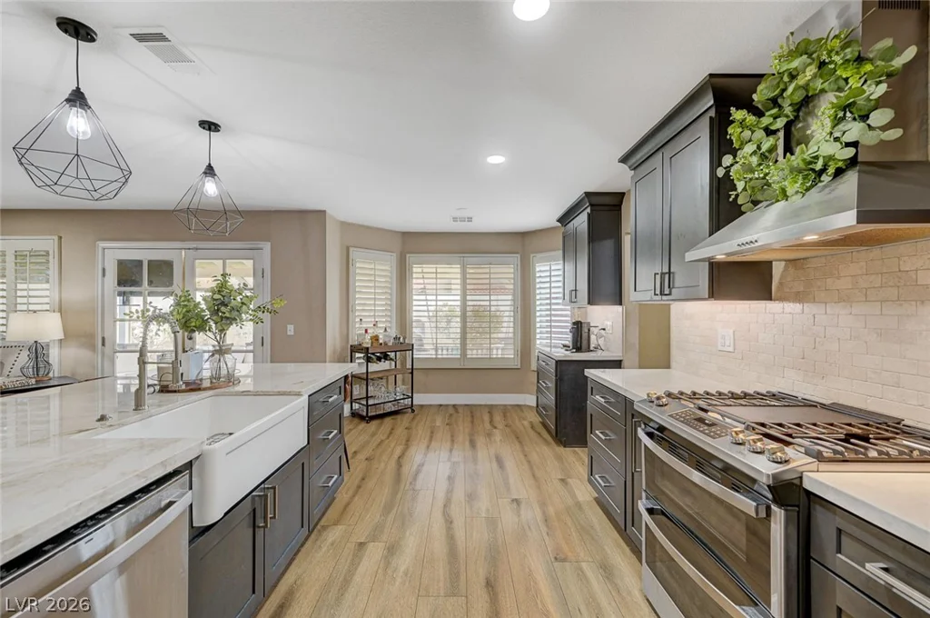 9421 Crown Vista, Las Vegas, NV 89117