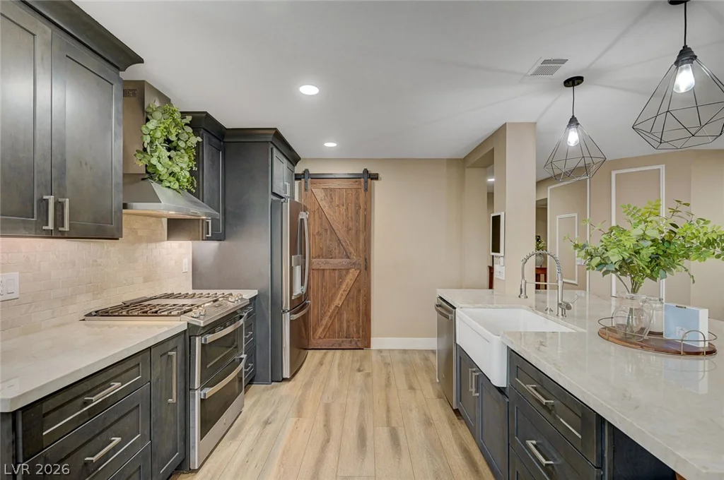 9421 Crown Vista, Las Vegas, NV 89117