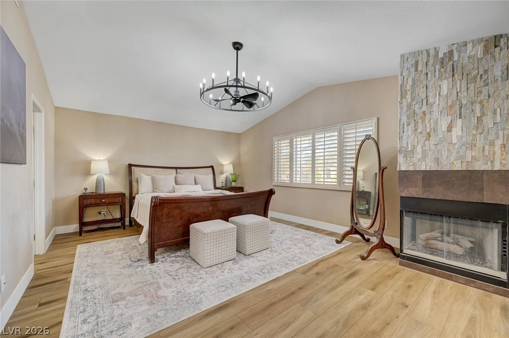 9421 Crown Vista, Las Vegas, NV 89117