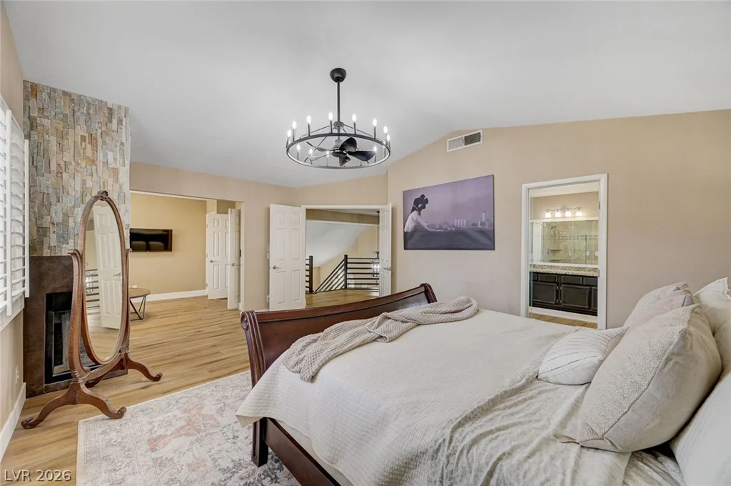 9421 Crown Vista, Las Vegas, NV 89117