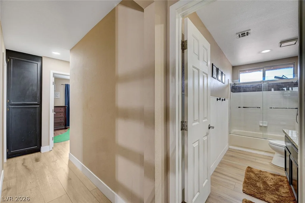 9421 Crown Vista, Las Vegas, NV 89117