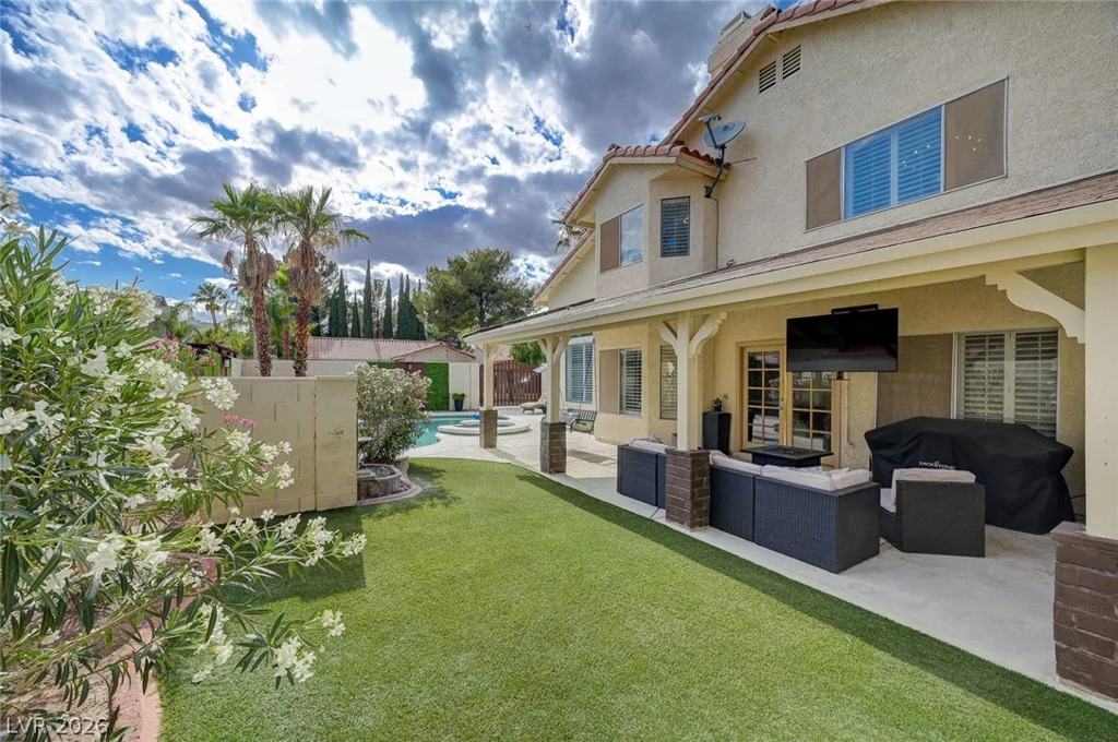 9421 Crown Vista, Las Vegas, NV 89117