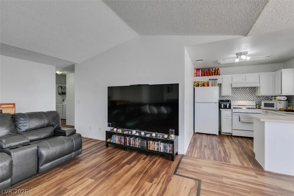 2294 Ray Kanel, Las Vegas, NV 89156