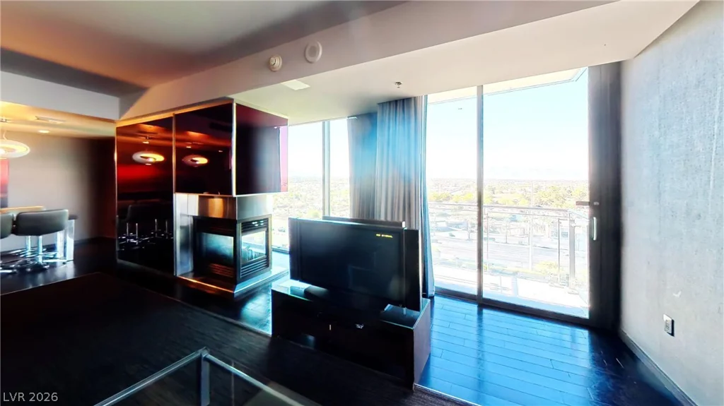 4381 Flamingo, Las Vegas, NV 89103