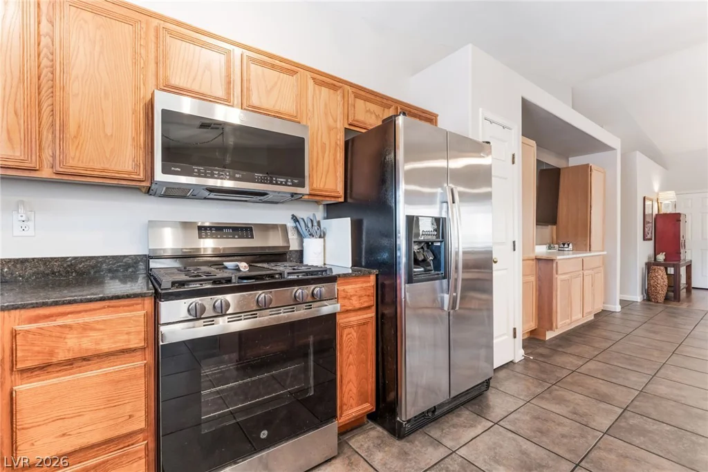 8225 Valley Stream, Las Vegas, NV 89131