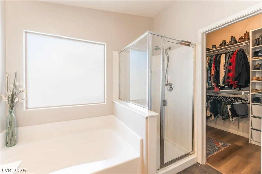 8225 Valley Stream, Las Vegas, NV 89131