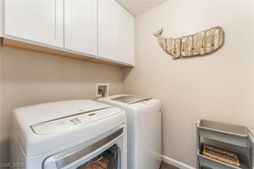 8225 Valley Stream, Las Vegas, NV 89131