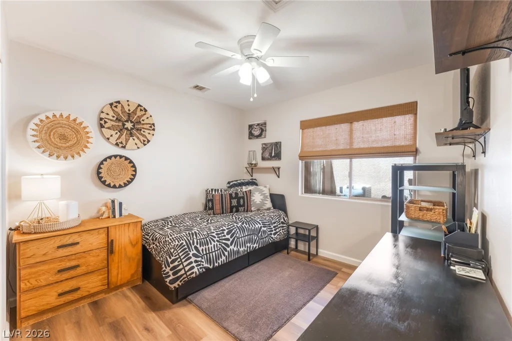8225 Valley Stream, Las Vegas, NV 89131