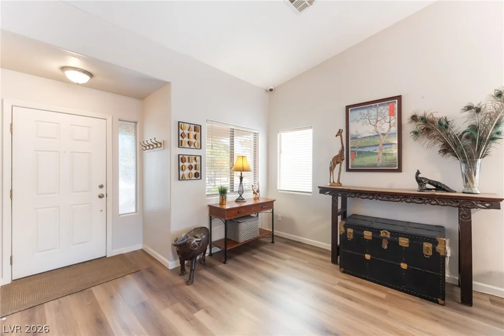 8225 Valley Stream, Las Vegas, NV 89131
