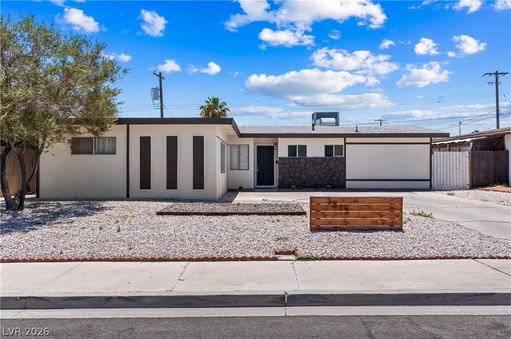 3813 El Conlon, Las Vegas, NV 89102