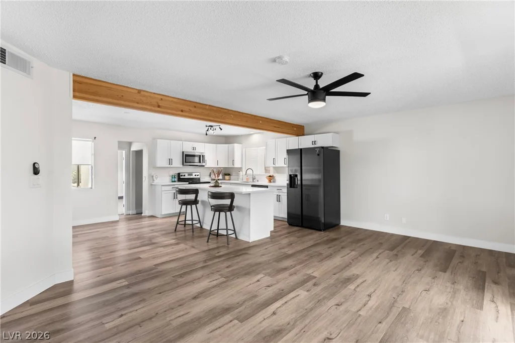 3813 El Conlon, Las Vegas, NV 89102