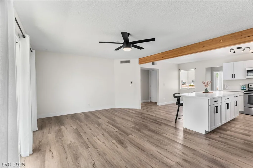 3813 El Conlon, Las Vegas, NV 89102