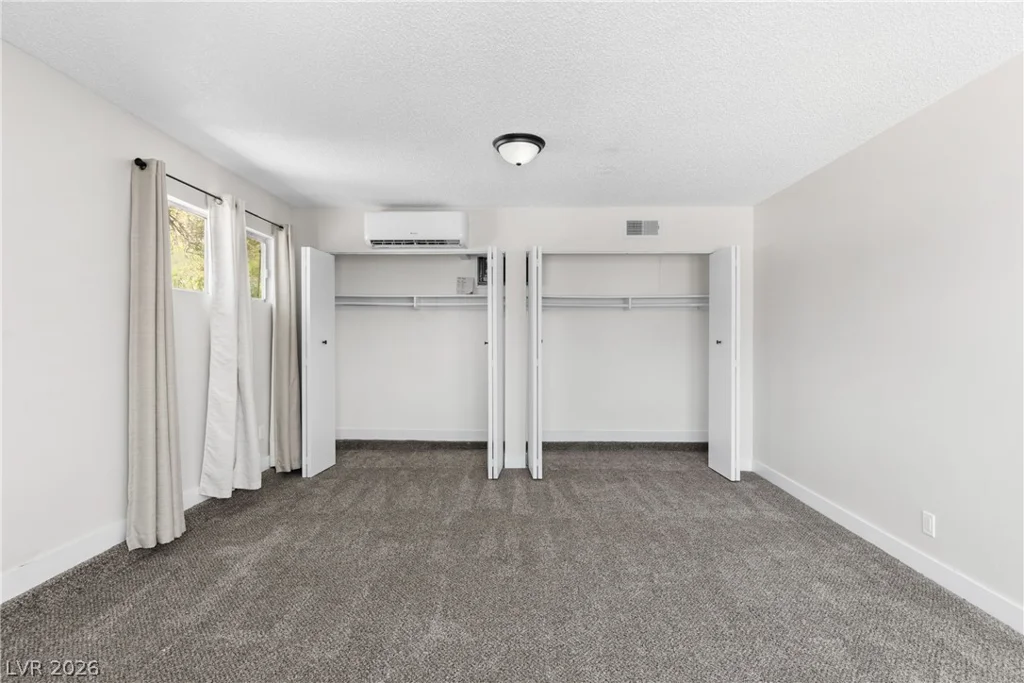 3813 El Conlon, Las Vegas, NV 89102