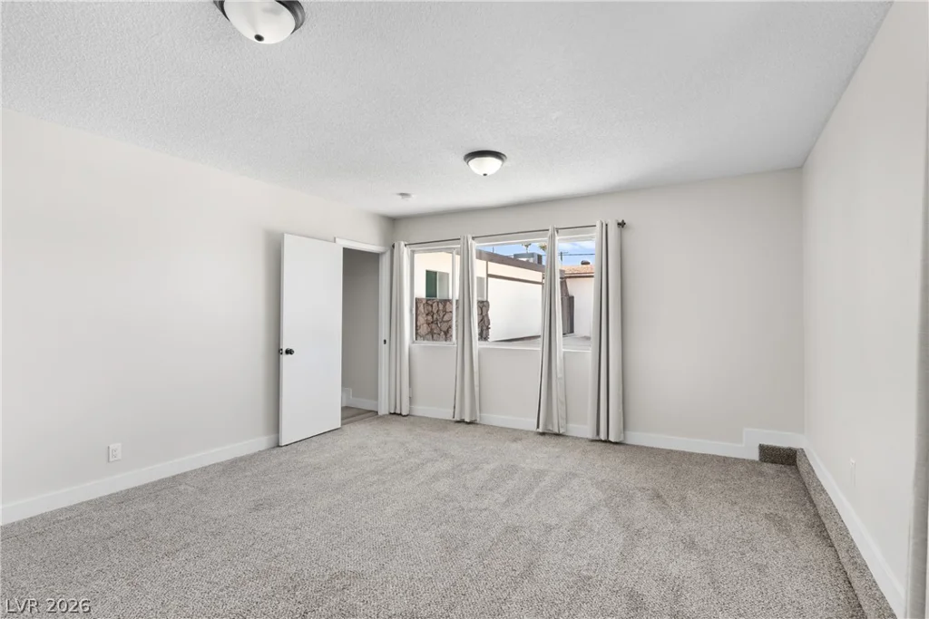 3813 El Conlon, Las Vegas, NV 89102