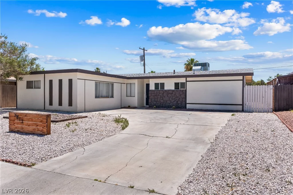 3813 El Conlon, Las Vegas, NV 89102