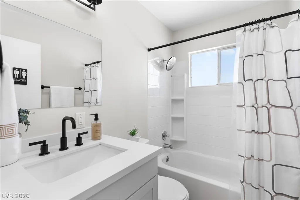 3813 El Conlon, Las Vegas, NV 89102