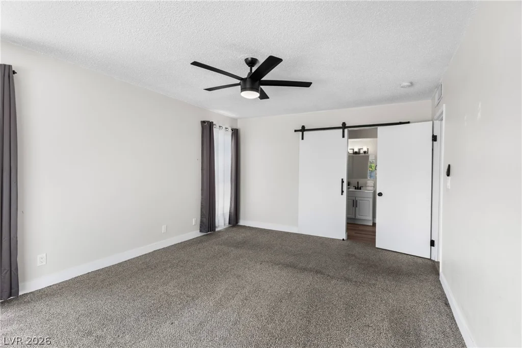 3813 El Conlon, Las Vegas, NV 89102
