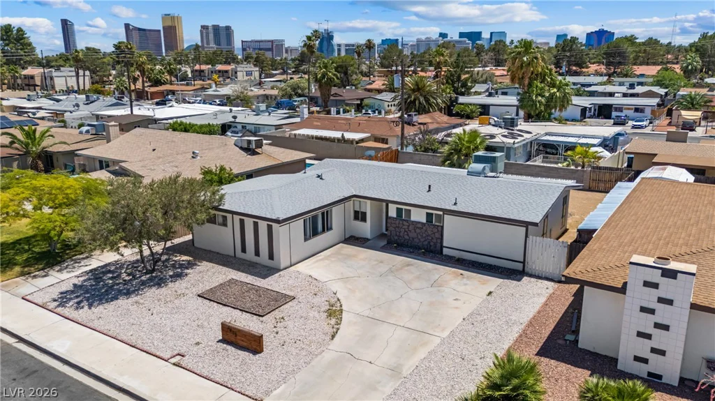 3813 El Conlon, Las Vegas, NV 89102